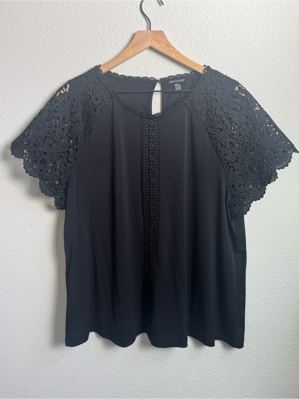 Cable & Gauge Black Lace Coquette Short Sleeve Blouse Size L